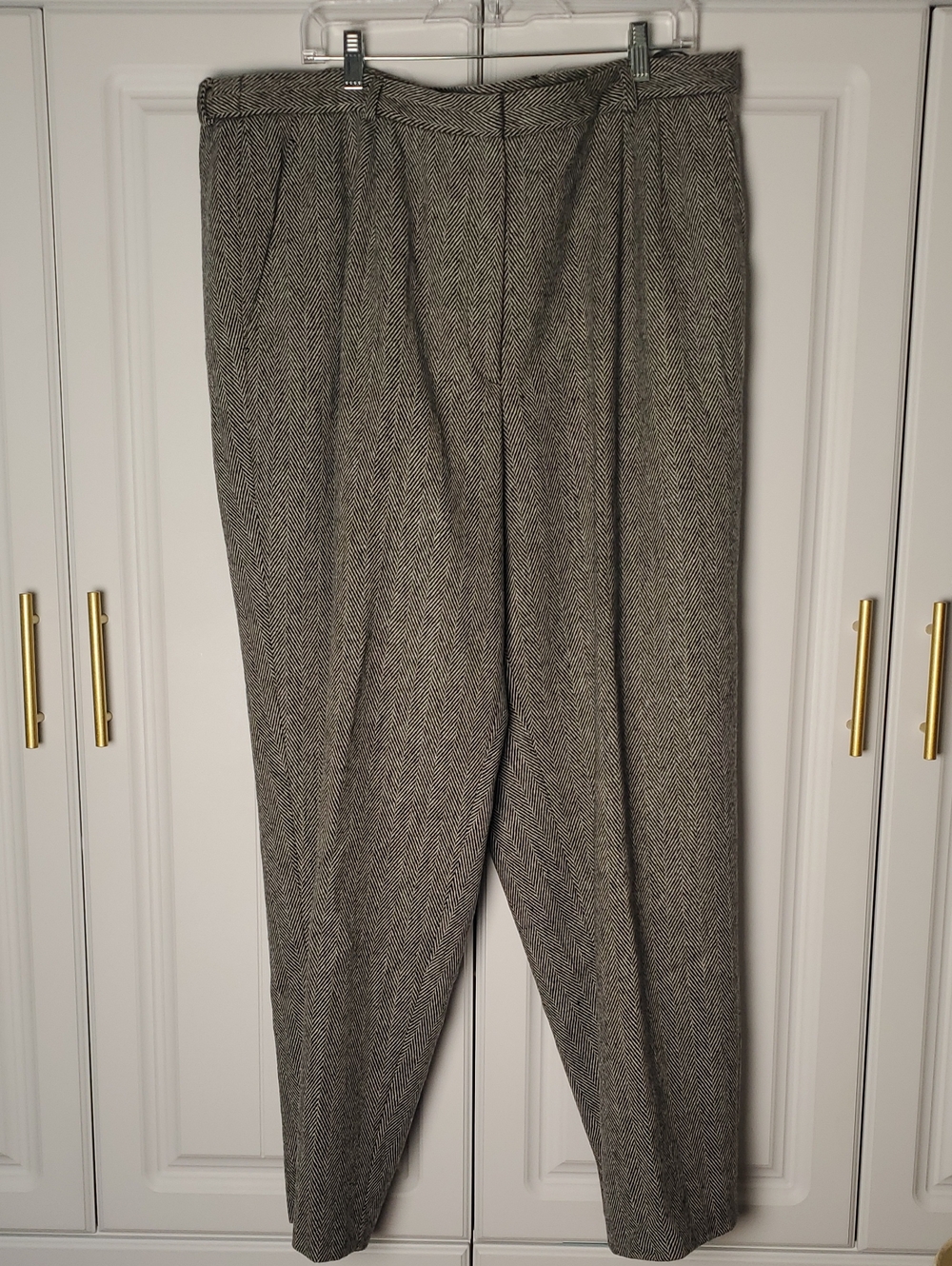 Talbots Gray Herringbone Pleated Dress Pants - Women's
